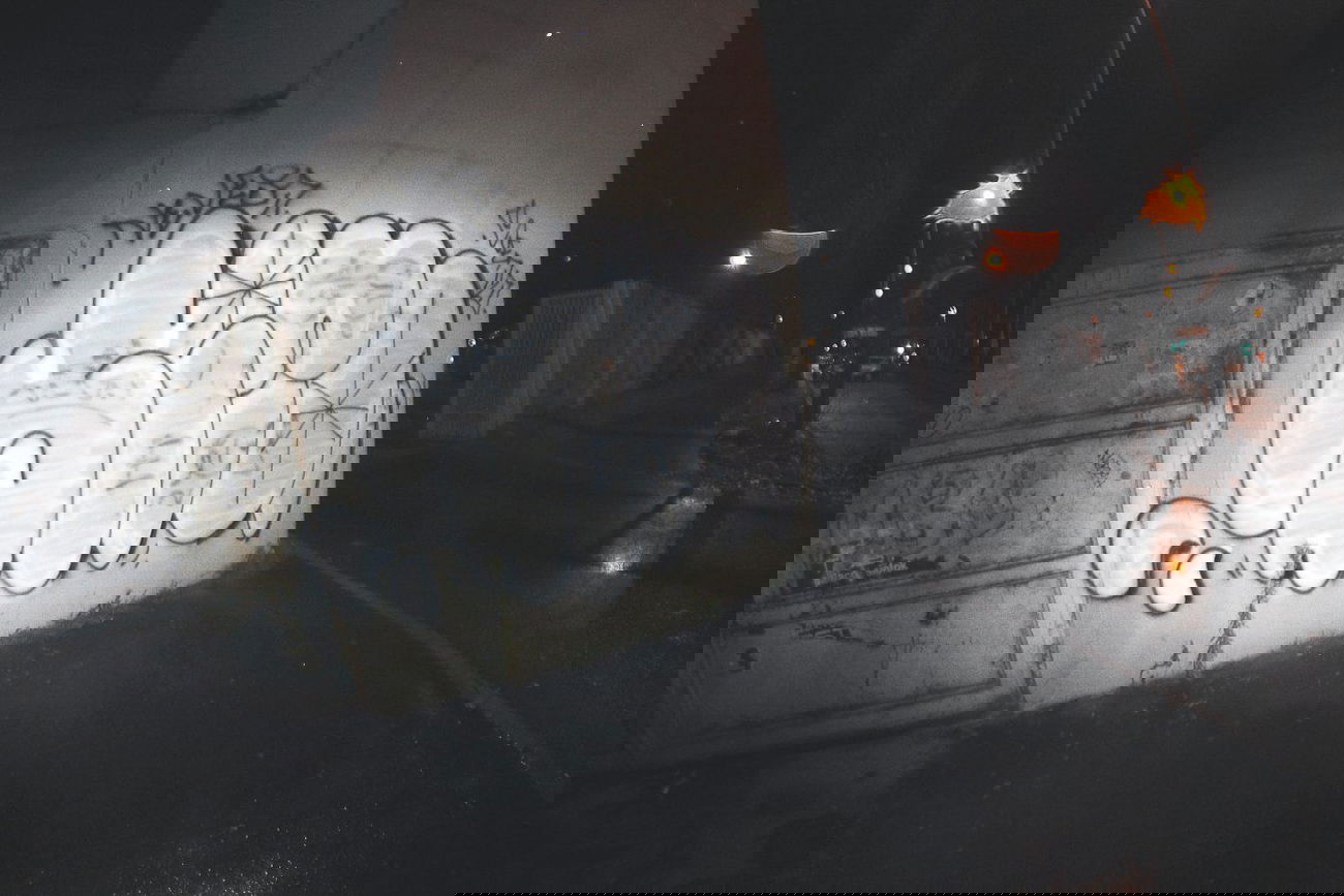 Graffiti Bombing - Photo by Ukraine - seto, nevest, budapest