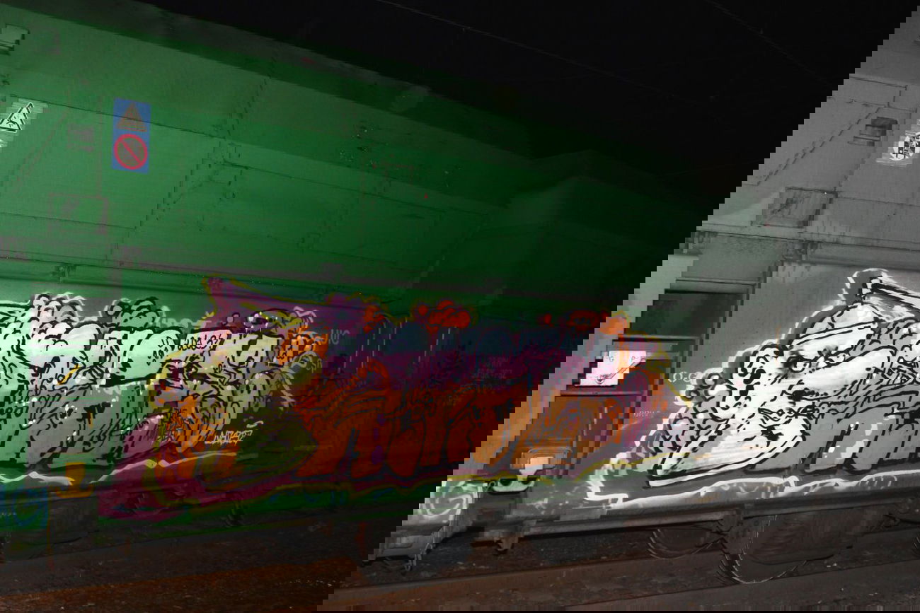 Graffiti Train - Photo by Ukraine - monster, nevest