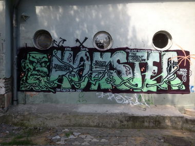 Graffiti Wall - Photo by Ukraine - monster, nevest