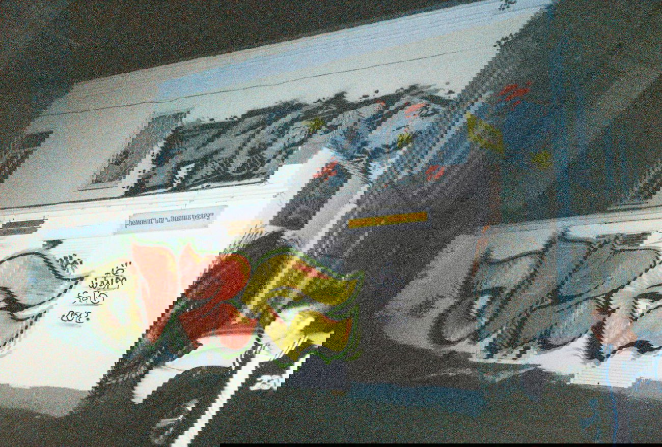 Graffiti Bombing - Photo by Ukraine - kurt, bize