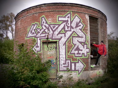 Graffiti Wall - Photo by Ultramarine