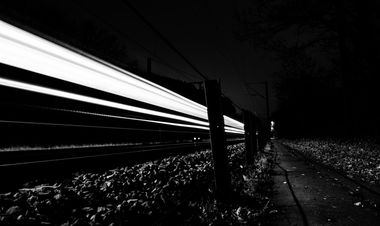 Graffiti Artwork - Photo by UnbekannterUser - action, train, railway (2014)