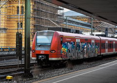 Graffiti Train in Hannover - Photo by UnderColor - graffiti, hannover, train