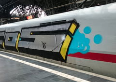 Graffiti Train - Photo by UnderColor - cos, arsen, arse