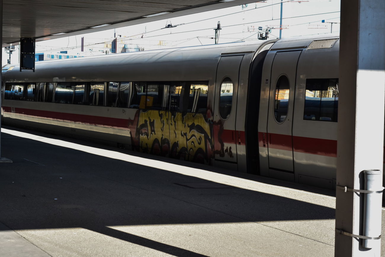 Graffiti Train - Photo by UnderColor - hannover, graffiti, train