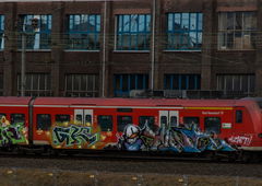 Graffiti Train - Photo by UnderColor - graffiti, hannover, niedersachen