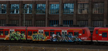 Graffiti Train - Photo by UnderColor - graffiti, hannover, niedersachen