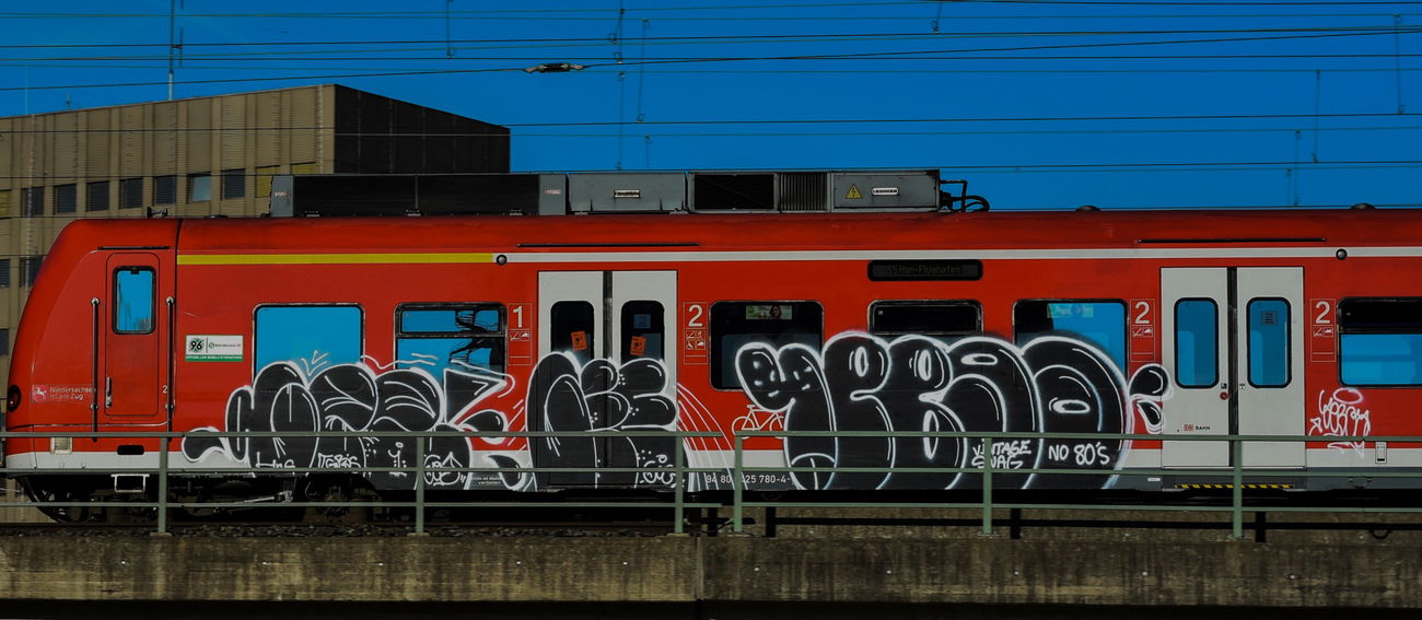 Graffiti Train - Photo by UnderColor - hannover, graffiti, train