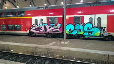 Graffiti Train - Photo by UnderColor - cos, arsen, arse