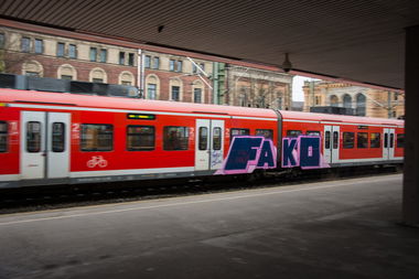 Graffiti Train - Photo by UnderColor - hannover, graffiti, train