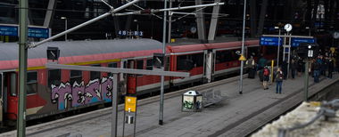 Graffiti Train - Photo by UnderColor - DB, Kiel, hbf