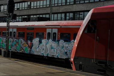 Graffiti Train - Photo by UnderColor - hannover, graffiti, train