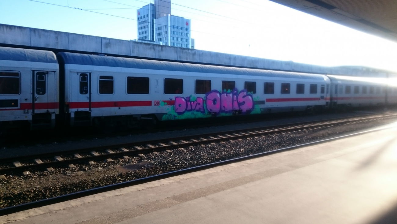 Graffiti Train - Photo by UnderColor - hannover, graffiti, train