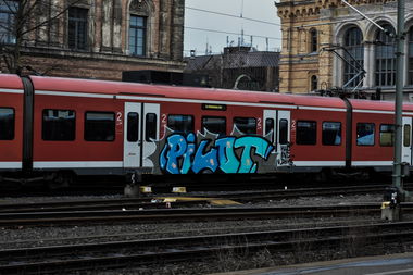 Graffiti Train in Hannover - Photo by UnderColor - graffiti, hannover, train