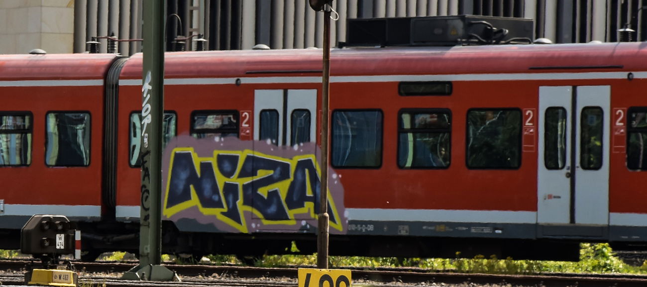 Graffiti Train - Photo by UnderColor - hannover, graffiti, train