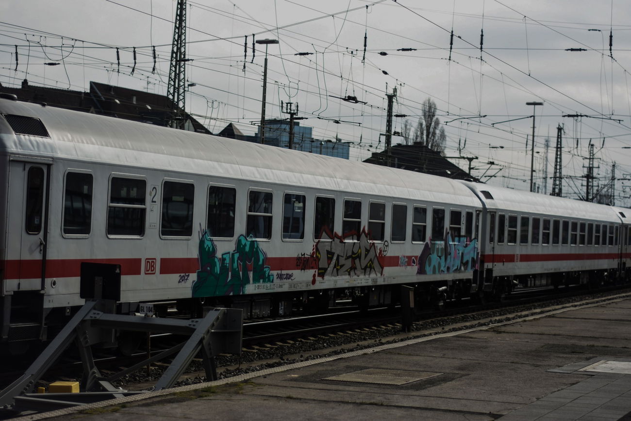 Graffiti Train - Photo by UnderColor - hannover, graffiti, train