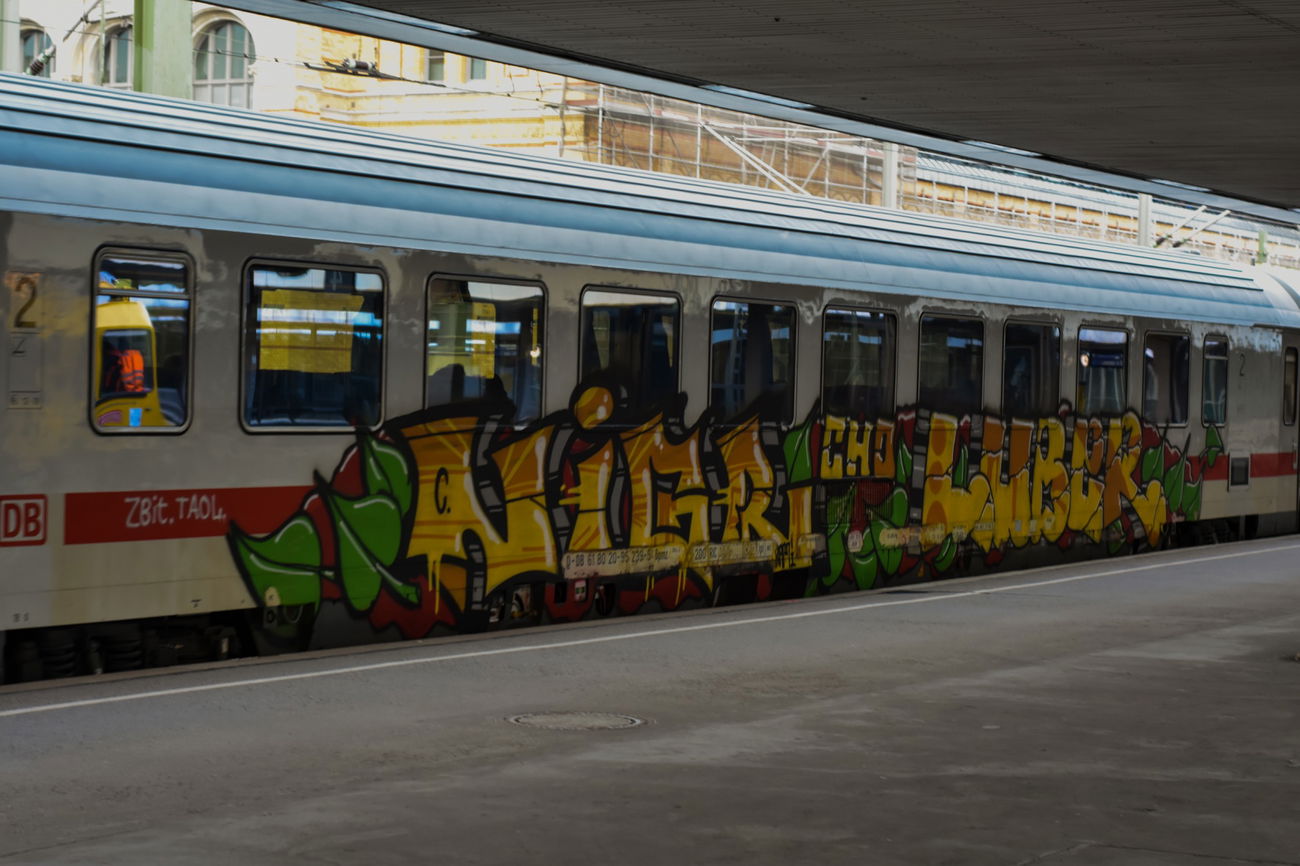 Graffiti in Hannover - Photo by UnderColor - graffiti, hannover, train