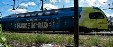 Graffiti Train - Photo by UnderColor - hannover, graffiti, train