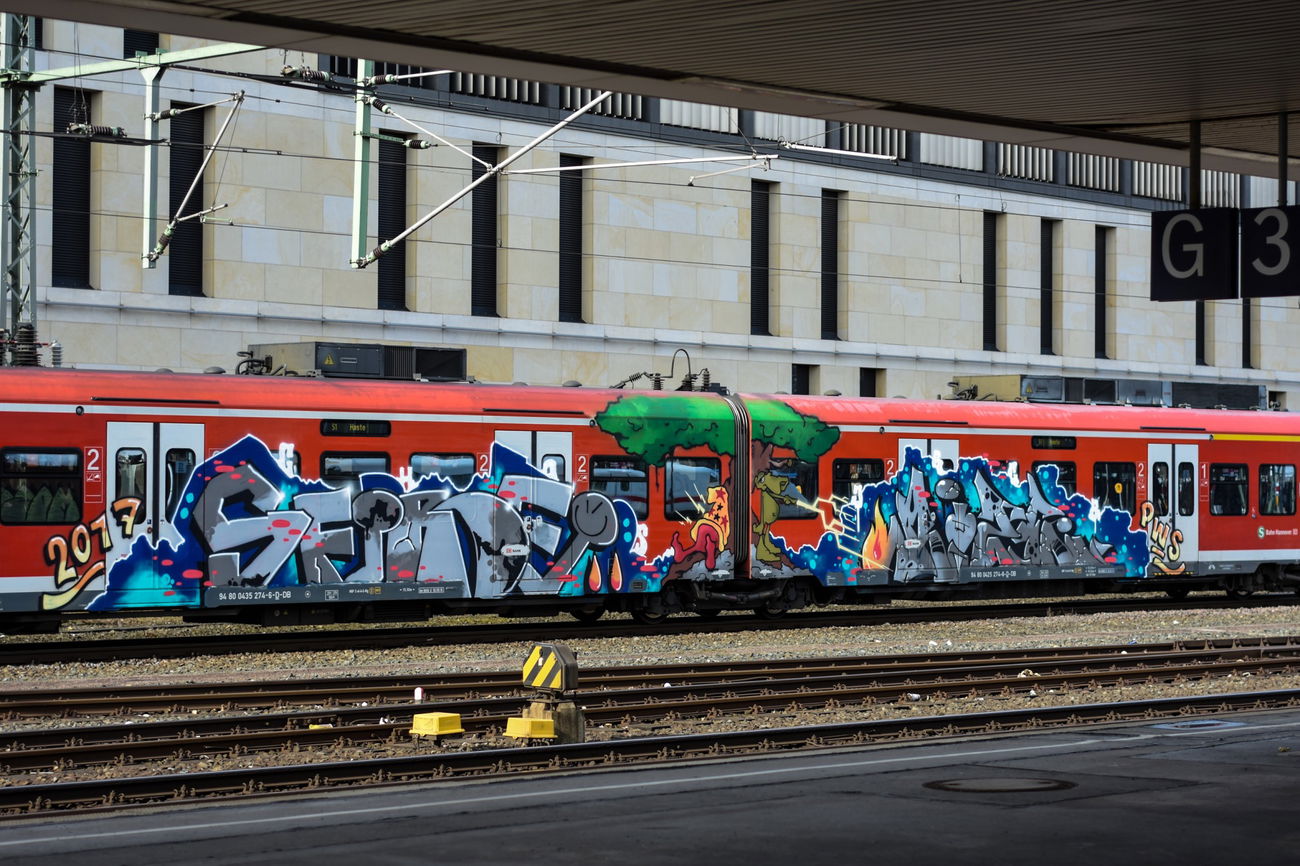 Graffiti Train - Photo by UnderColor - hannover, graffiti, train