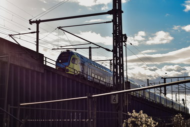 Graffiti Wall - Photo by UnderColor - hannover, graffiti, train