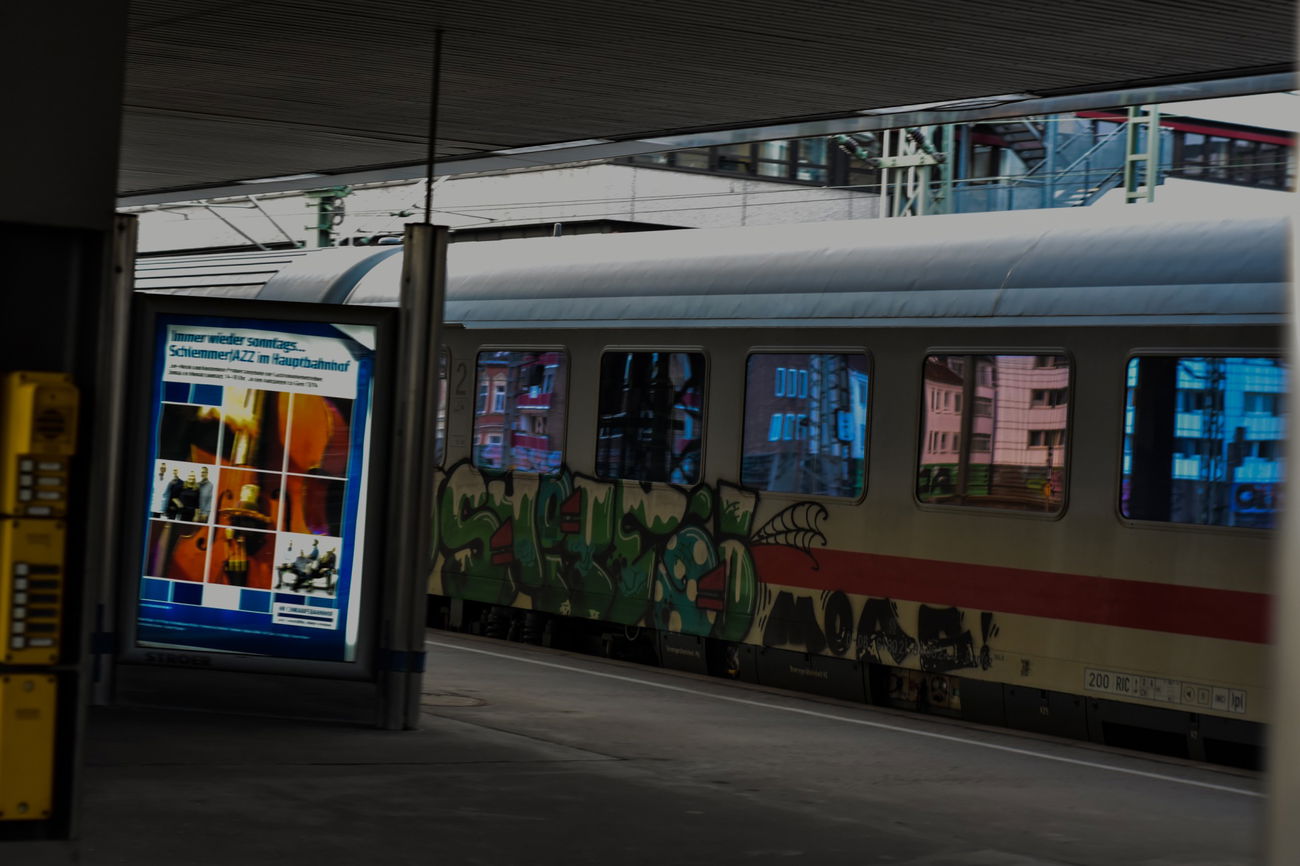 Graffiti in Hannover - Photo by UnderColor - graffiti, hannover, train