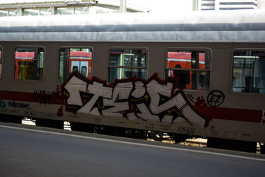 Graffiti Train - Photo by UnderColor - hannover, graffiti, train