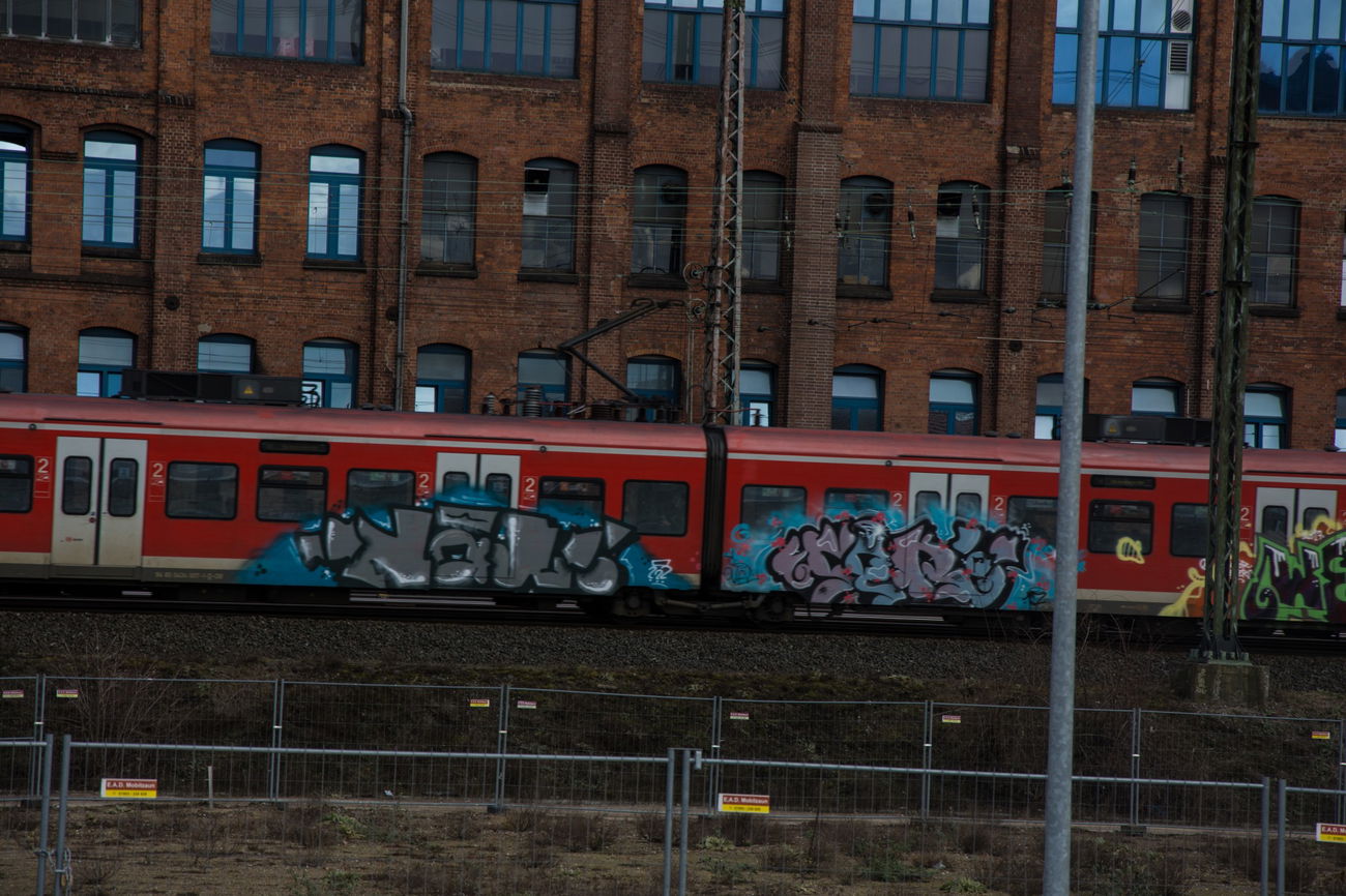 Graffiti Train - Photo by UnderColor - graffiti, hannover, niedersachen