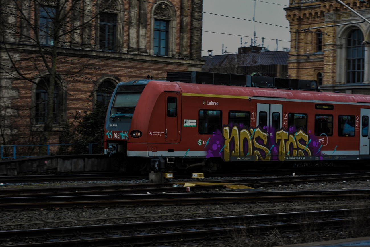 Graffiti Train in Hannover - Photo by UnderColor - hannover, graffiti, train
