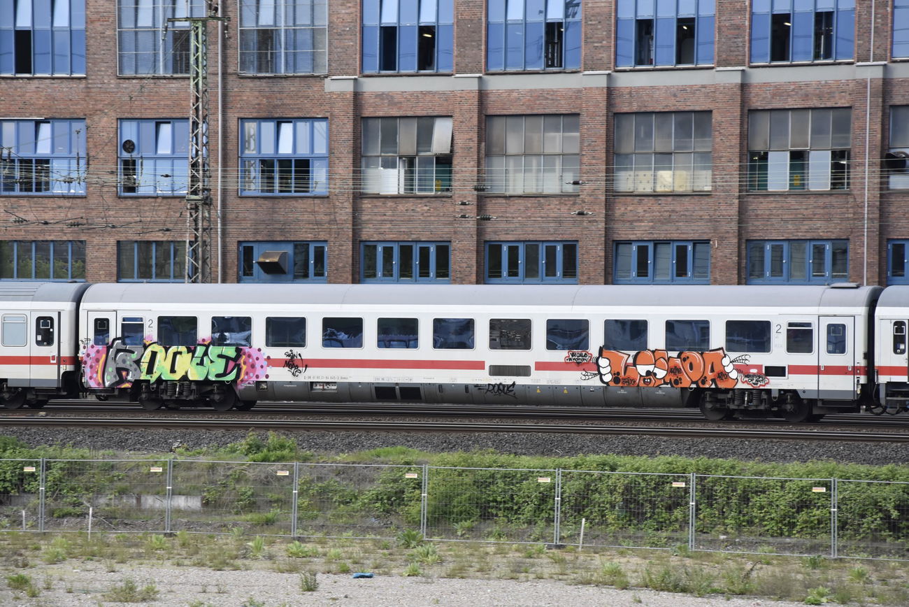 Graffiti Train - Photo by UnderColor - hannover, train, db