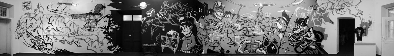 Graffiti Wall in Warsaw - Photo by Unicats - unicats, tempz, nesh63 (2013)