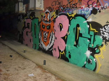 Graffiti Wall - Photo by Unscrew1312