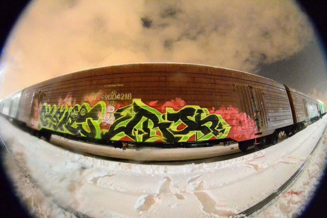 Graffiti Train - Photo by Urrron