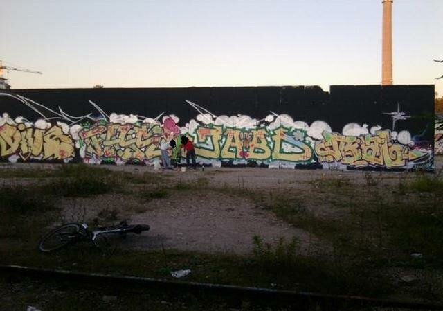 Graffiti Wall in Berlin - Photo by User28 - Dius, pays, jabt (2012)