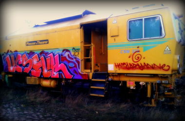 Graffiti Train - Photo by User28 - UCS, QUK (2013)