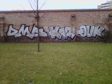 Graffiti Bombing - Photo by User28 - DMB, KAR, QUK (2012)
