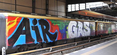 Graffiti Train in Berlin - Photo by User28 - AIR, GRS, ES (2011)