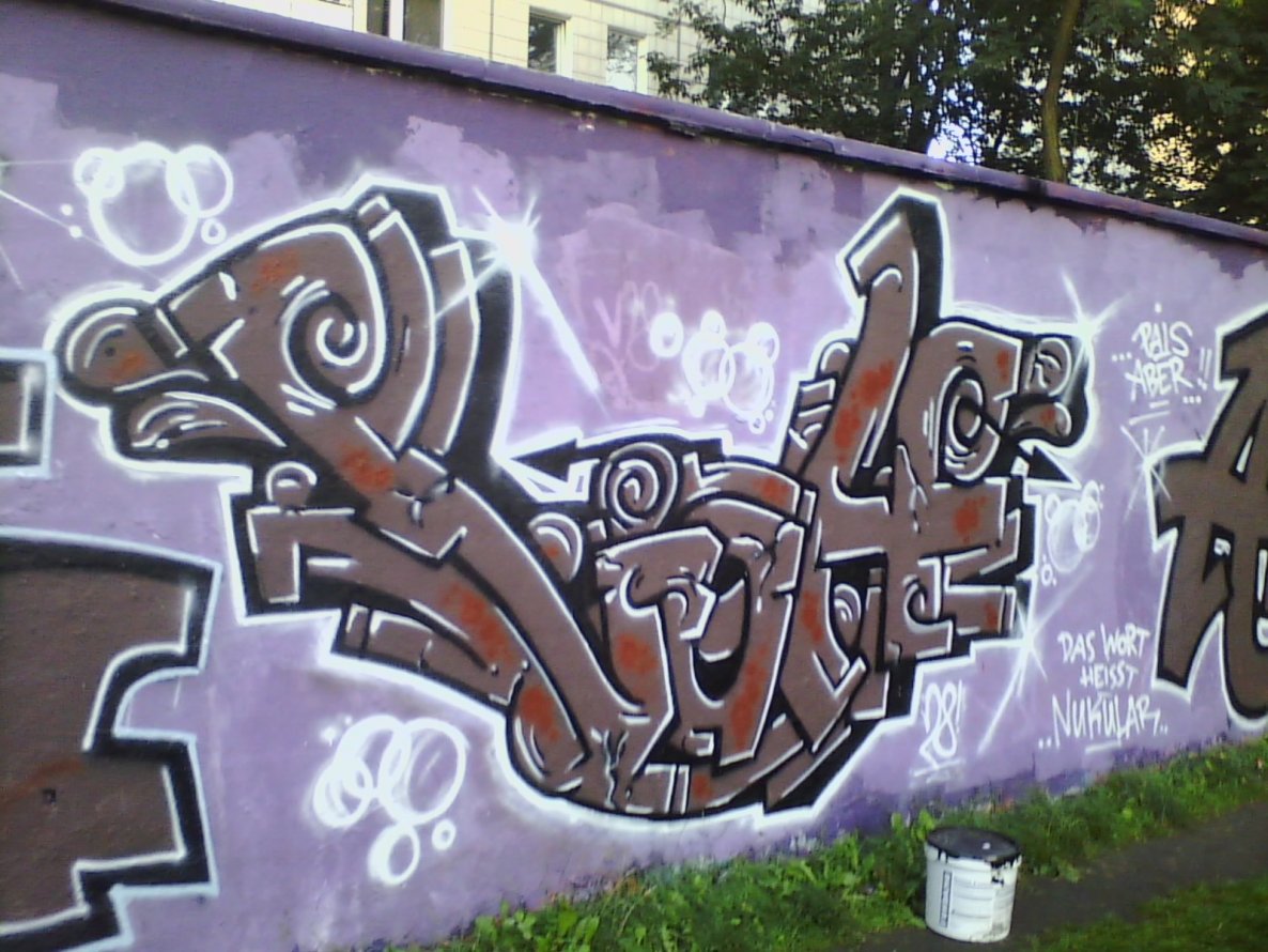 Graffiti Wall - Photo by User28 - PIOH, ABER, PAYS (2012)