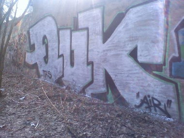 Graffiti Wall - Photo by User28 - QUK, TKS, AIR (2010)