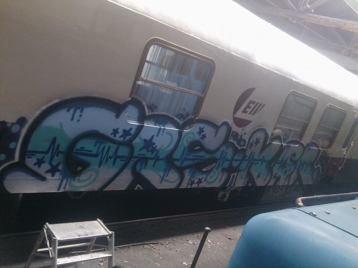 Graffiti Train - Photo by User28 - GRS, QUK, KAR (2012)