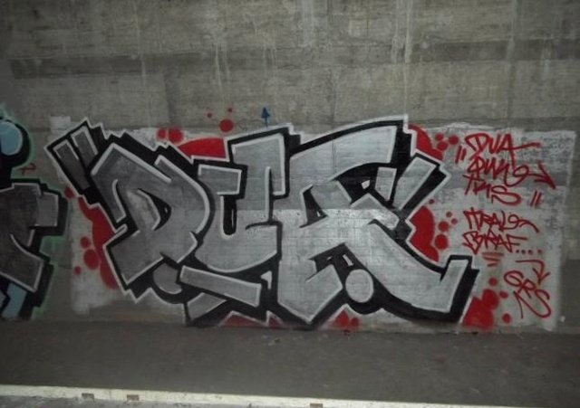 Graffiti Bombing - Photo by User28 - DUA, TKS, QUK (2012)