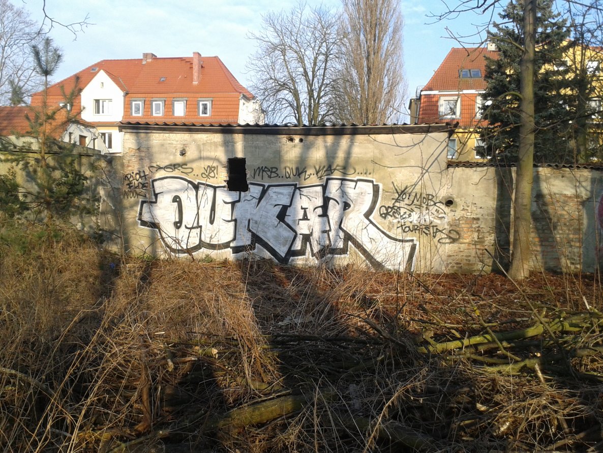 Graffiti Bombing - Photo by User28 - QUK, KAR, MRB (2013)