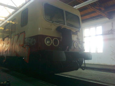 Graffiti Train - Photo by User28 - QUK (2012)