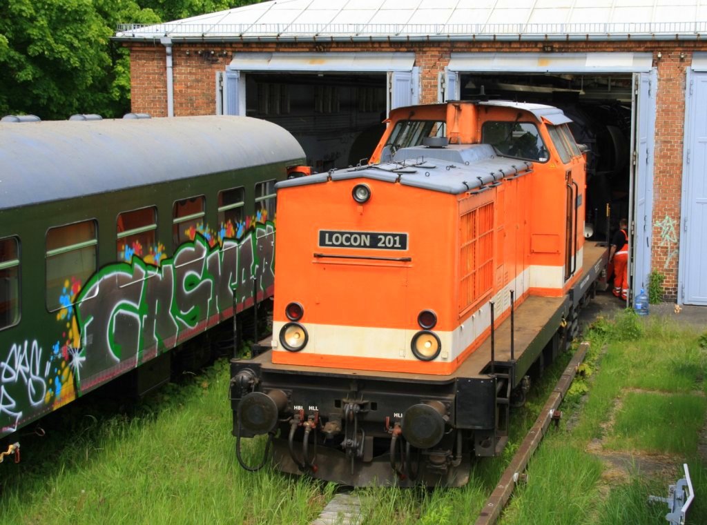 Graffiti Train - Photo by User28 (2011)