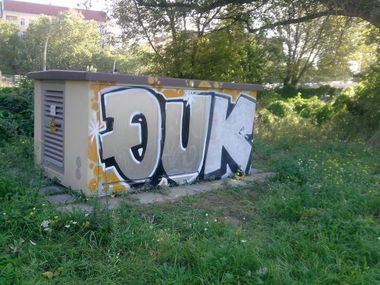 Graffiti Bombing - Photo by User28 - QUK (2010)