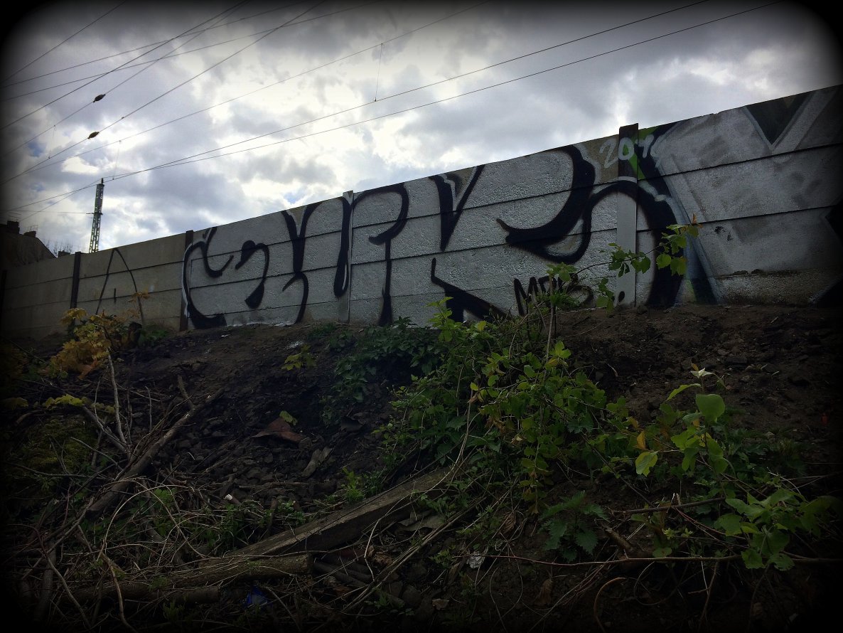 Graffiti Wall - Photo by User28 - quk, mrb (2014)