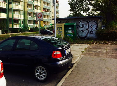 Graffiti Bombing - Photo by User28