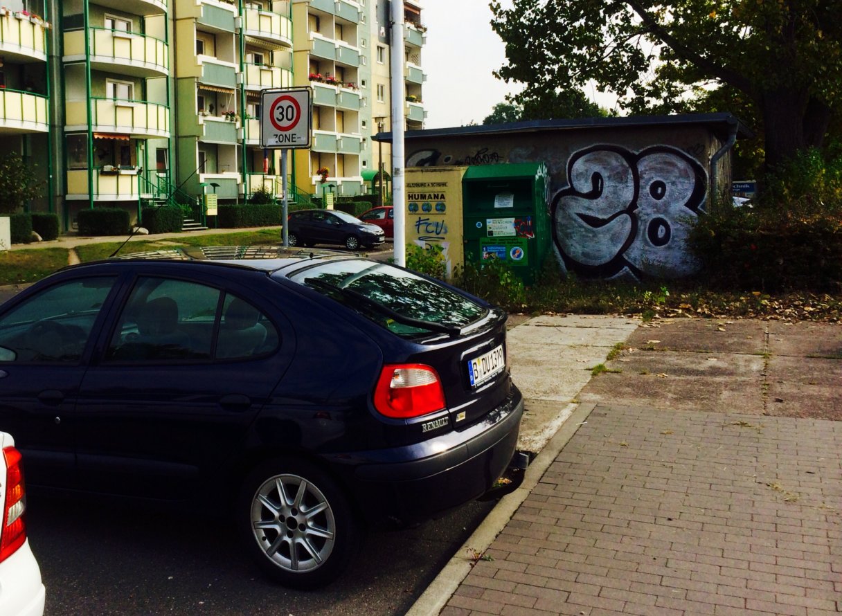 Graffiti Bombing - Photo by User28