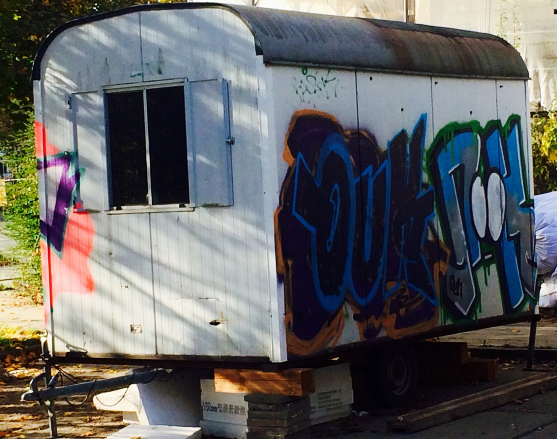 Graffiti Bombing - Photo by User28 - Nook, QUK (2014)