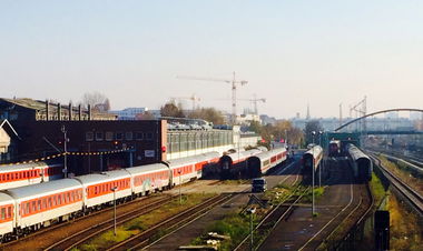 Graffiti Train - Photo by User28 - QUK (2014)