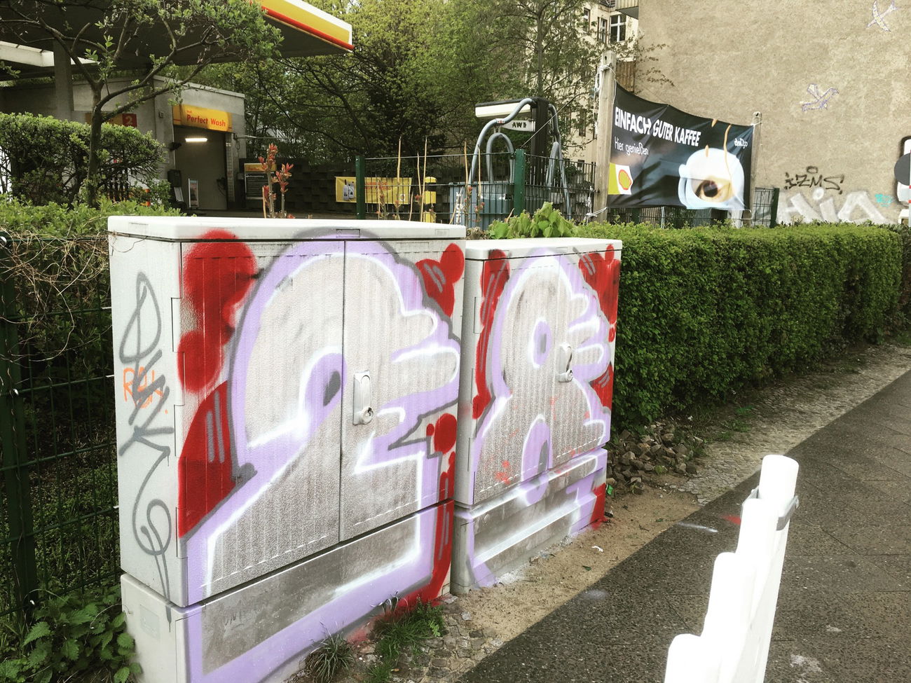 Graffiti Street Art - Photo by User28 - 28, quk (2017)